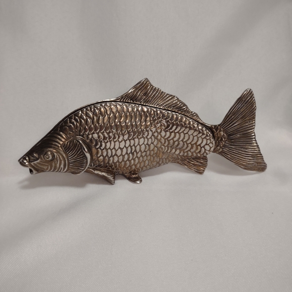 Other - Modello Depositato fish napkin holder